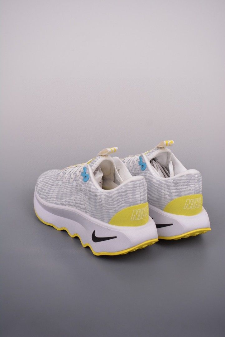 NIKE ZOOM MOTIVA